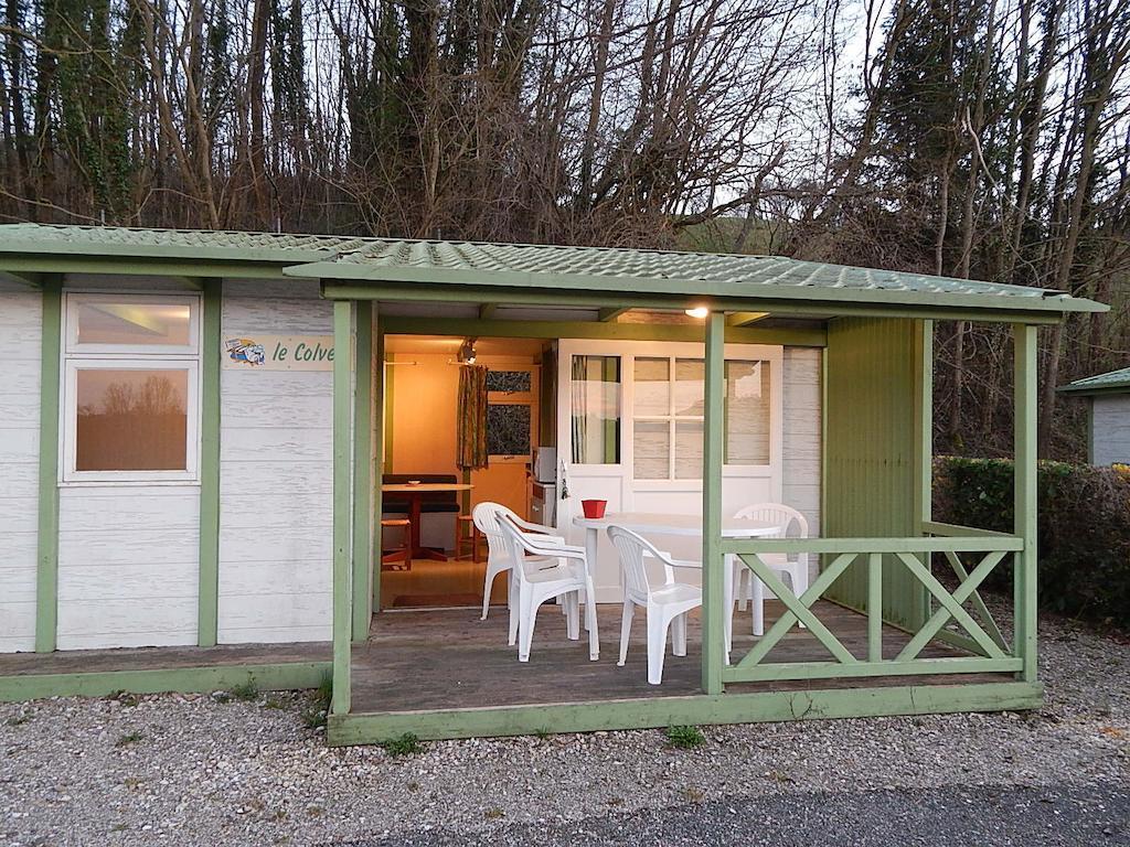 Hotel Camping Du Moulin Meyrieu-les-Etangs Exterior foto